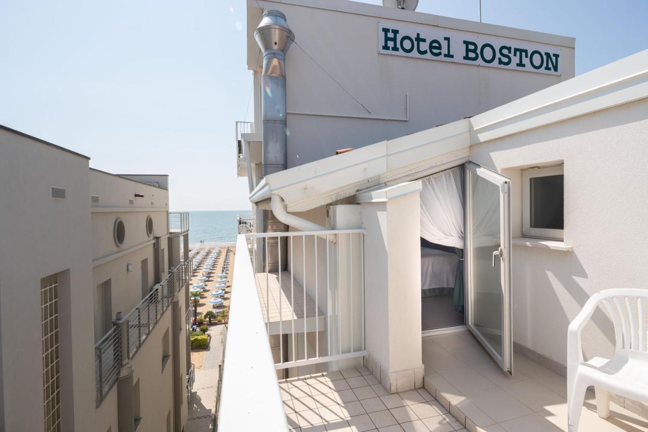 Hotel Boston 3 Stelle Superior Frontemare Lido di Jesolo Exterior photo